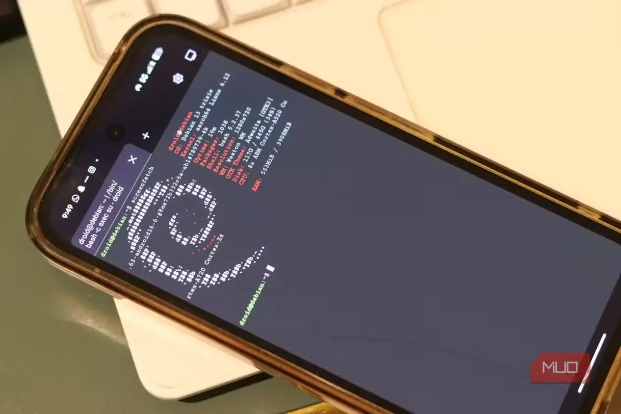 نمایش اطلاعات سامانه در ترمینال بومی Android روی گوشی Pixel 9a