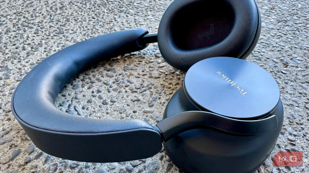 Technics بهترین فناوری ایربادهایش را به هدفون دورگوشی آورده است؛ دیگر راه بازگشتی ندارم