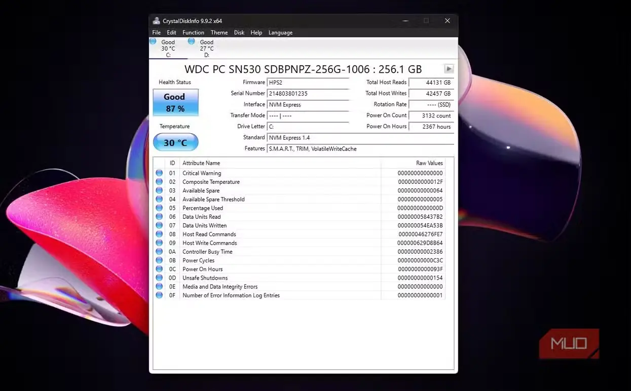 بررسی وضعیت SMART درایو SSD