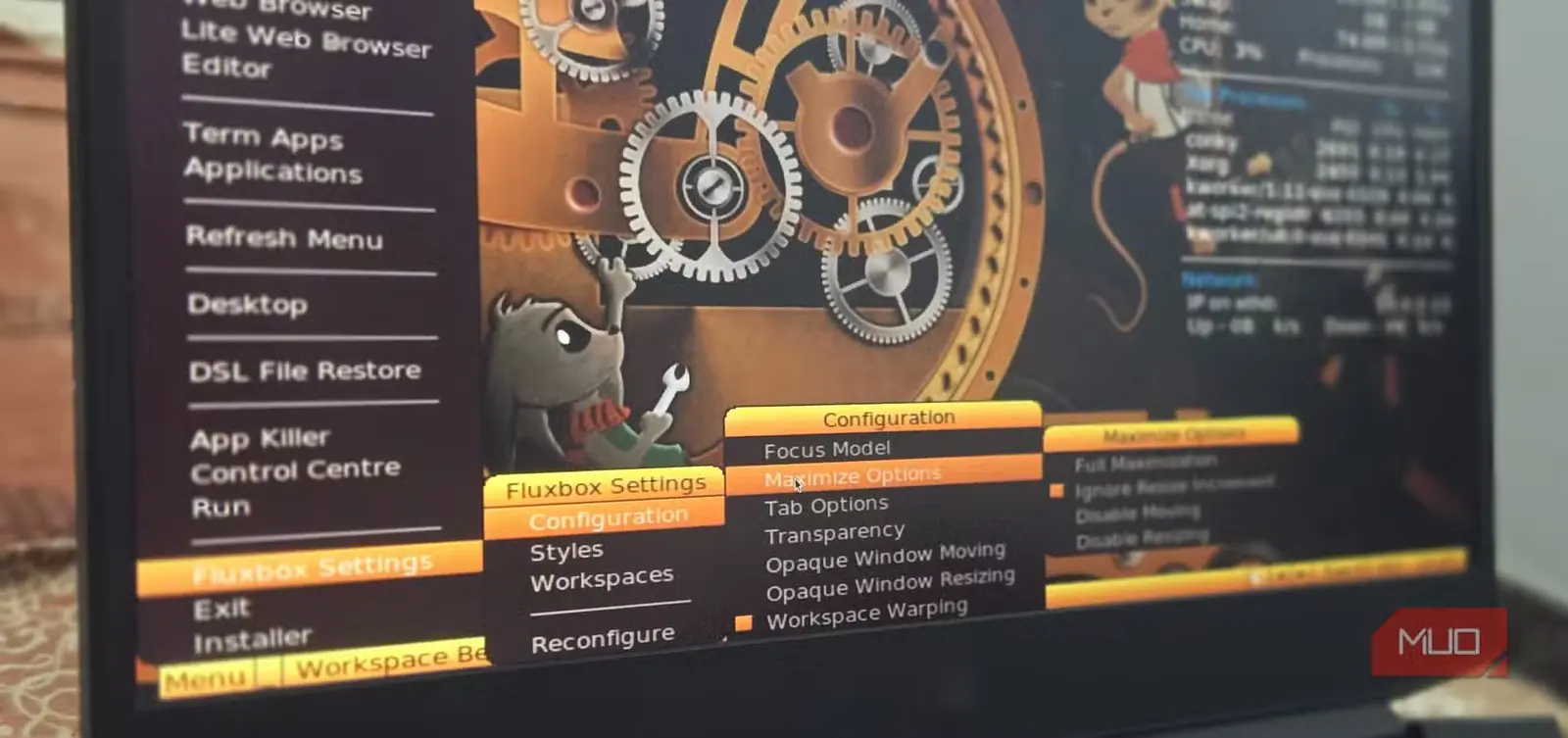 صفحهٔ تنظیمات برنامهها در Damn Small Linux