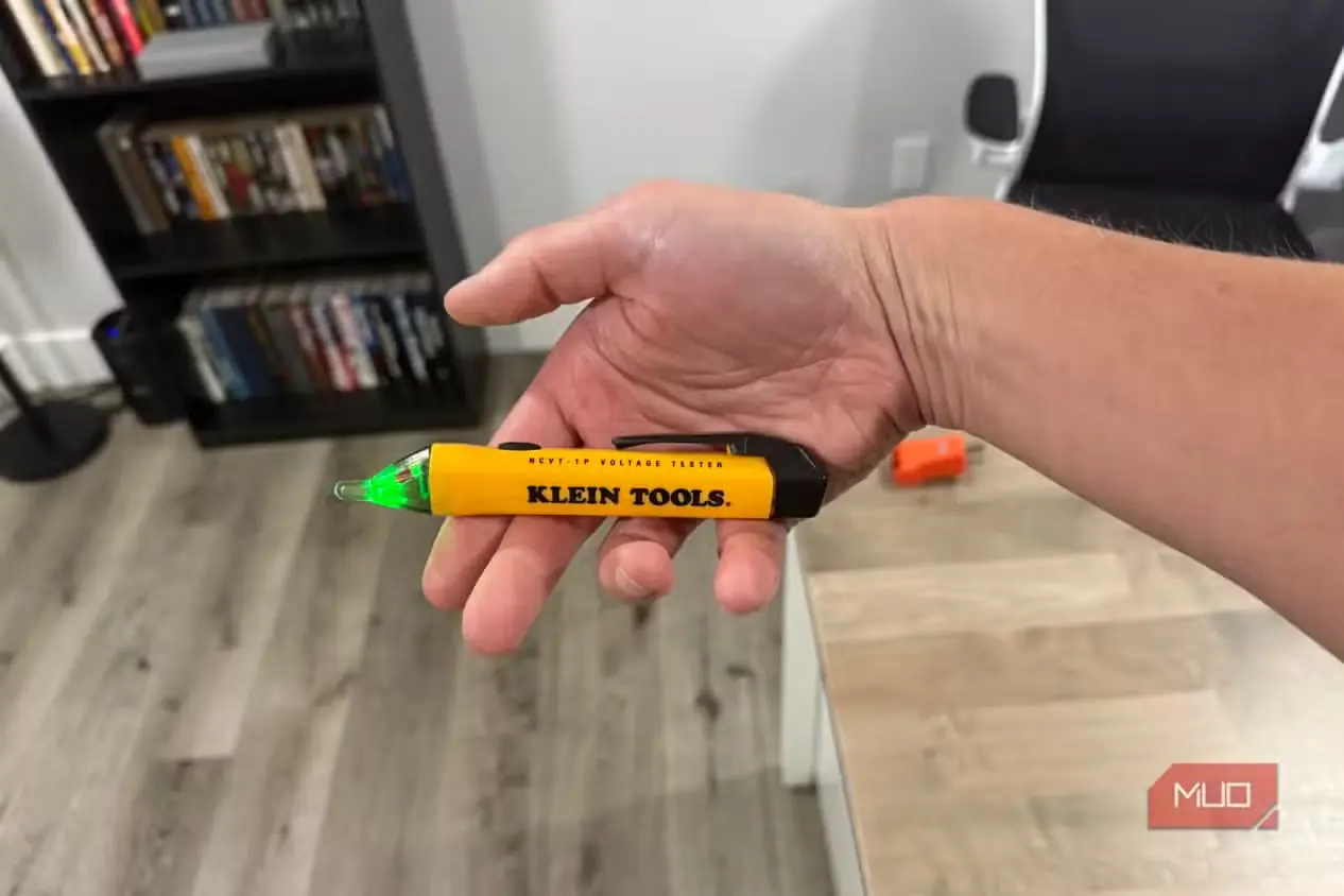 چراغ سبز آمادهبهکار Klein Tools NCVT 1P