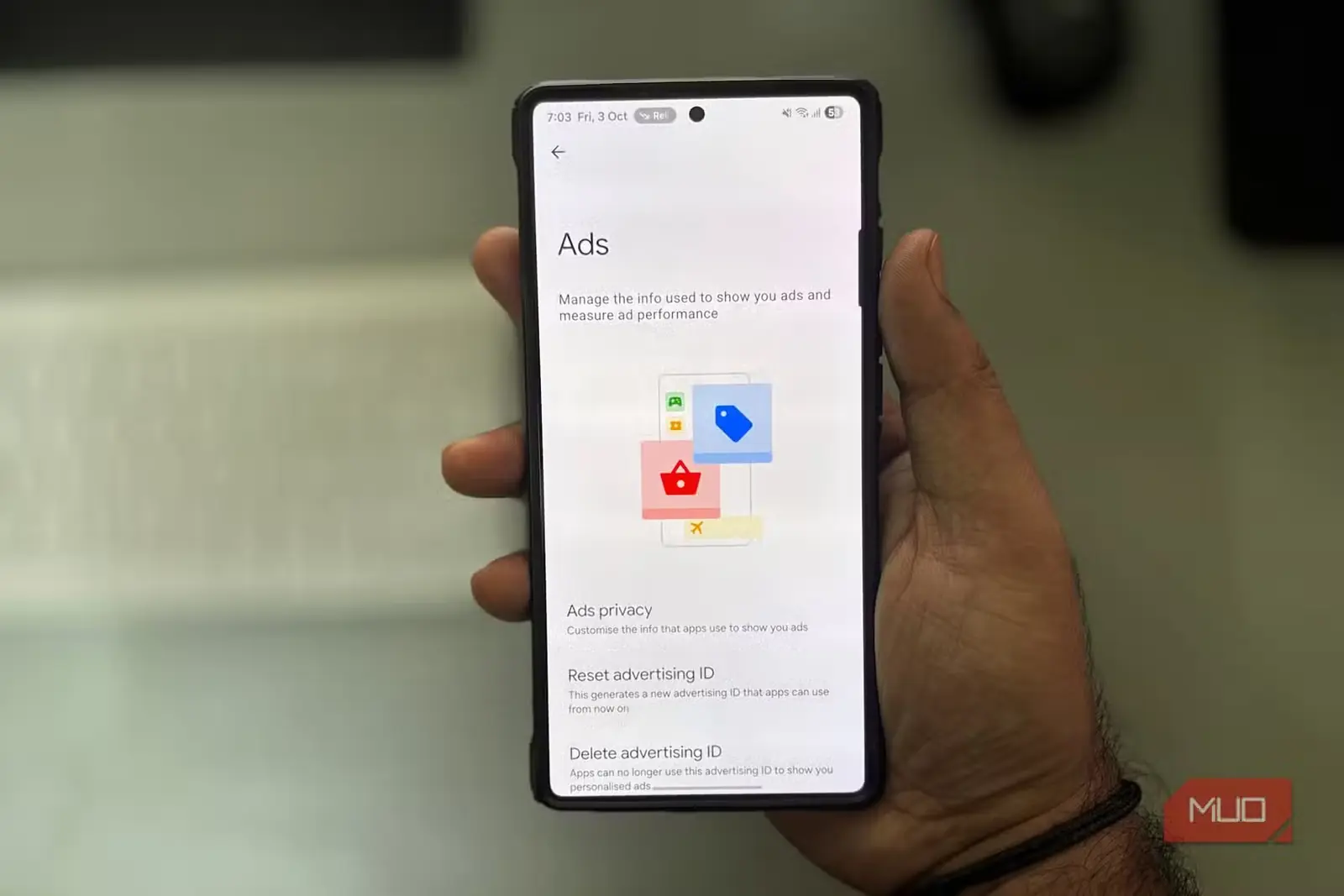 صفحه تنظیمات تبلیغات Android با گزینههای حذف شناسه تبلیغاتی در گوشی Samsung