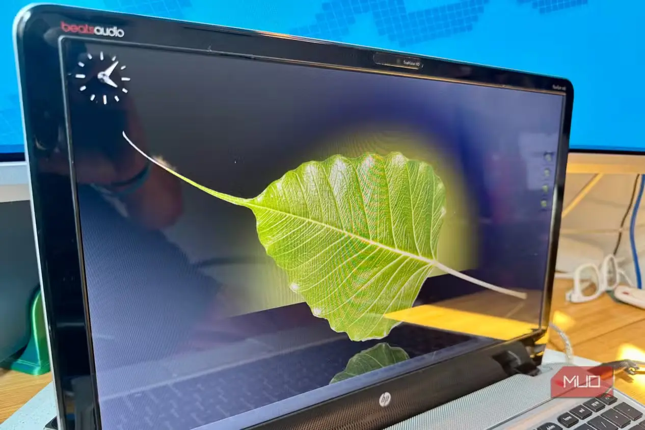 اجرای Bodhi Linux روی لپ‌تاپ