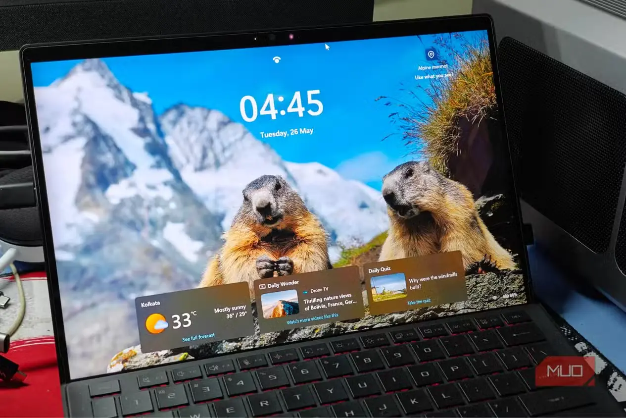 لپتاپ مجهز به Windows 11