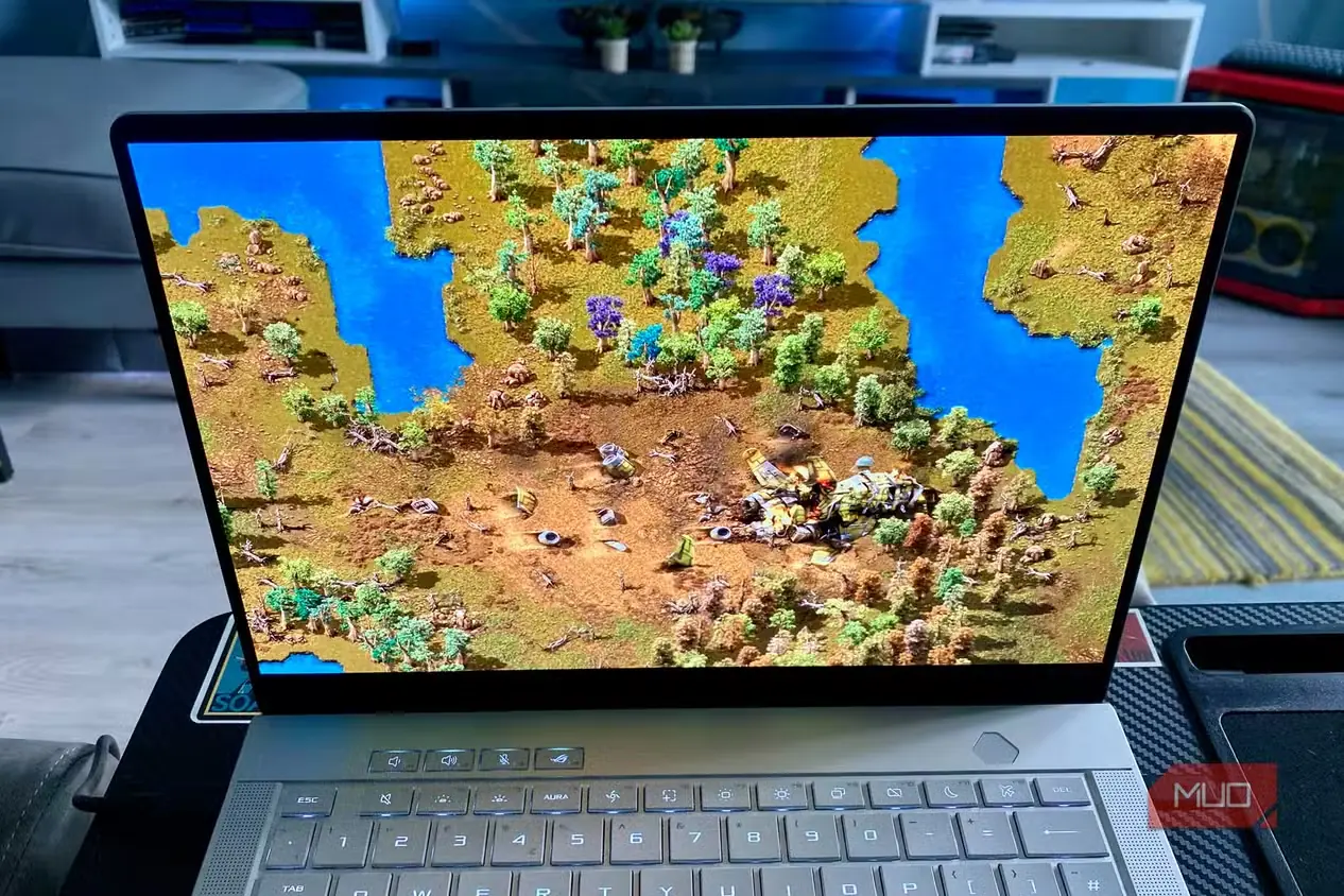اجرای بازی «فکتوریو» روی لپ‌تاپ گیمینگ ROG Zephyrus G14